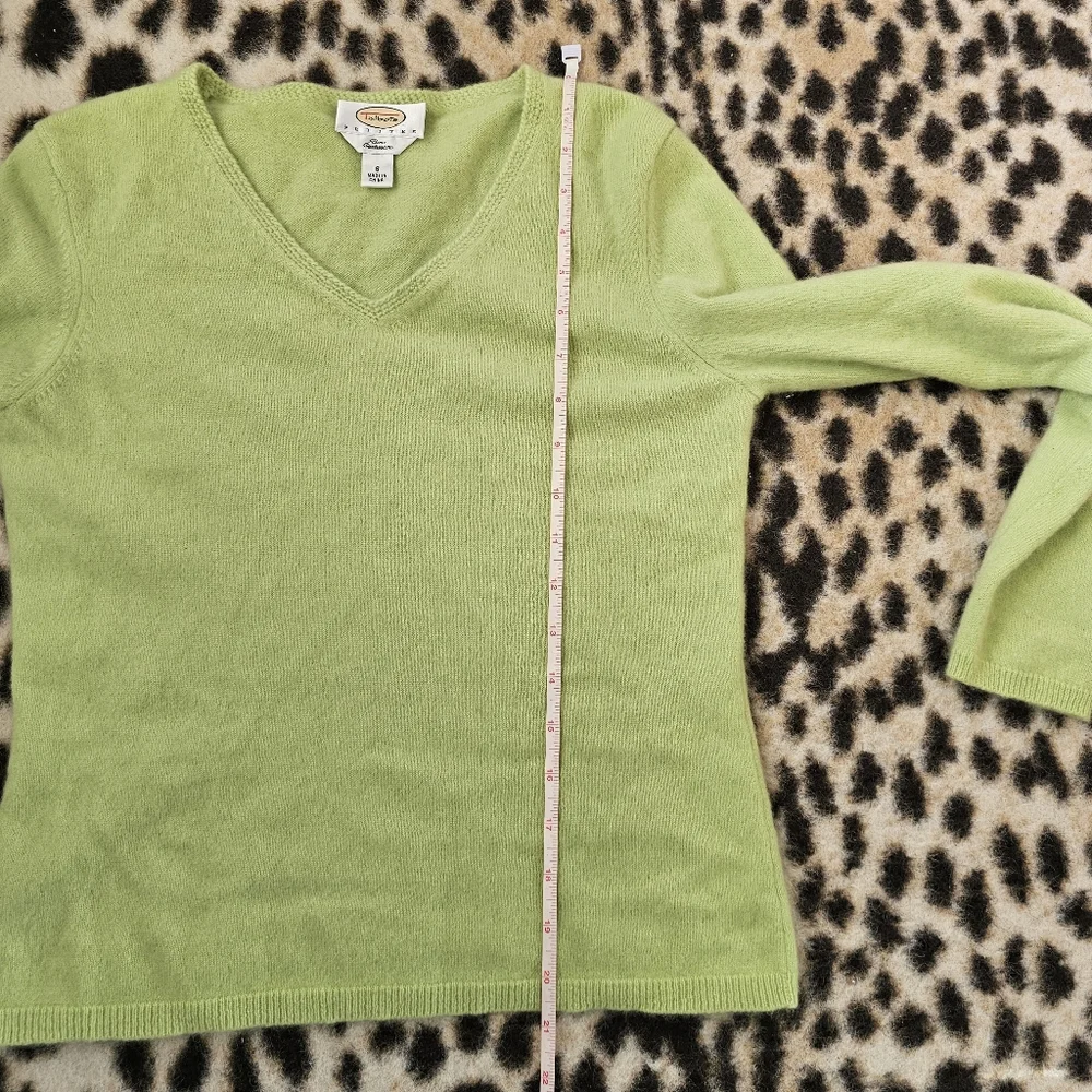 Vintage Talbots V neck sweater 100% cashmere pistachio green size small P - Picture 4 of 6